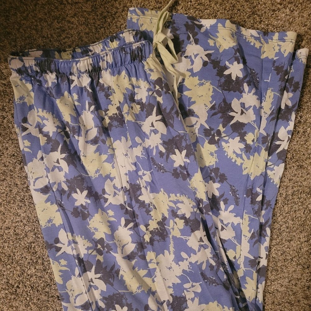 NWOT Ivory ELLA Sleep pants